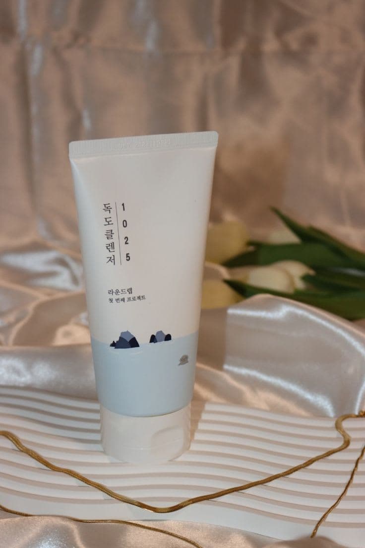 Round Lab 1025 Dokdo Cleanser 150ml - Gentle Nourishing Facial Cleanser — image 1