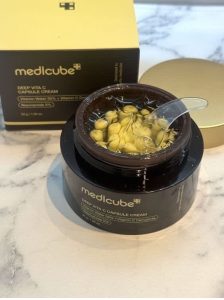 Medicube Deep Vita C Capsule Cream (55g)
