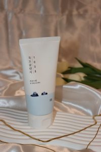 Round Lab 1025 Dokdo Cleanser 150ml - Gentle Nourishing Facial Cleanser